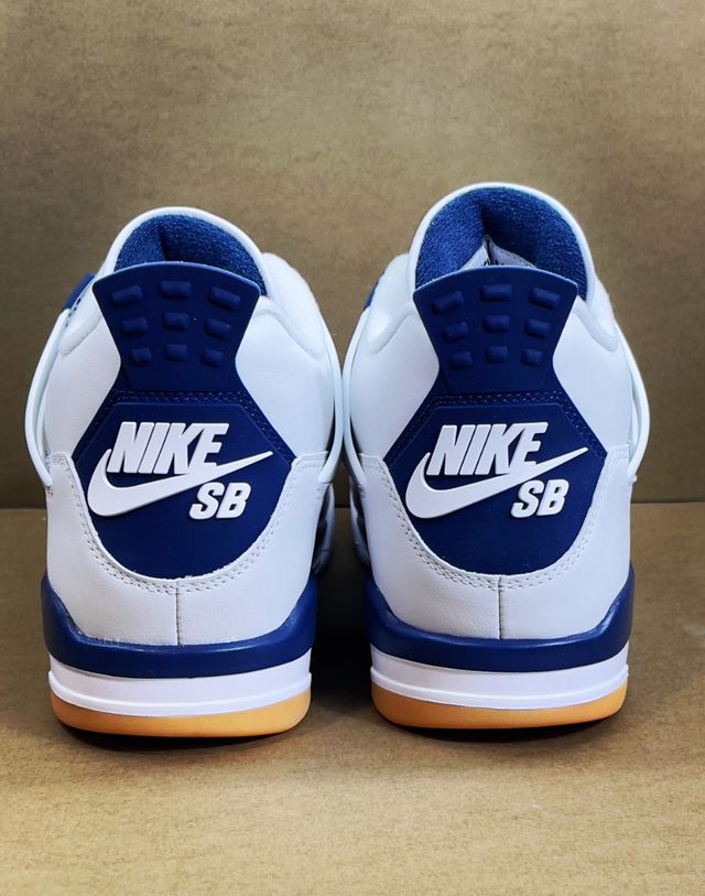 Nike SB x Air Jordan 4 "Navy"