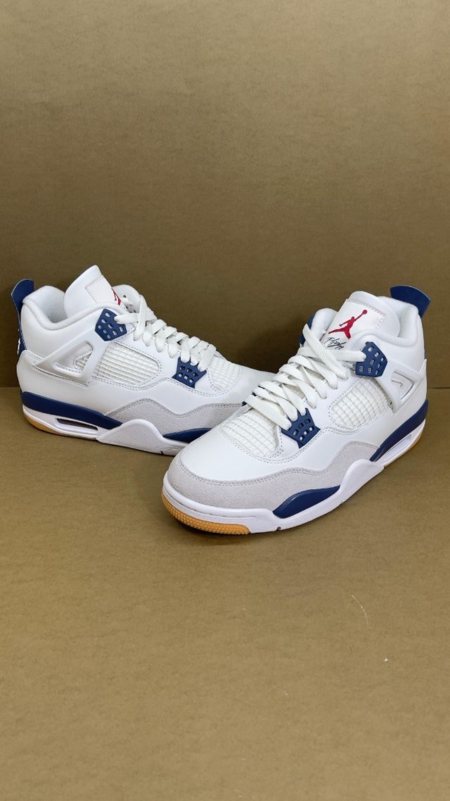 Nike SB x Air Jordan 4 "Navy"