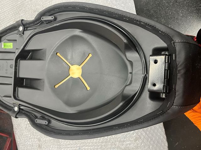 Asiento Piaggio NRG 50cc (2018)
