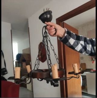 Lampara arañara 5 luces madera metal