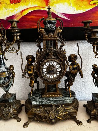 Juego de reloj y candelabro Imperio antiguo