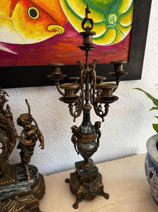 Juego de reloj y candelabro Imperio antiguo