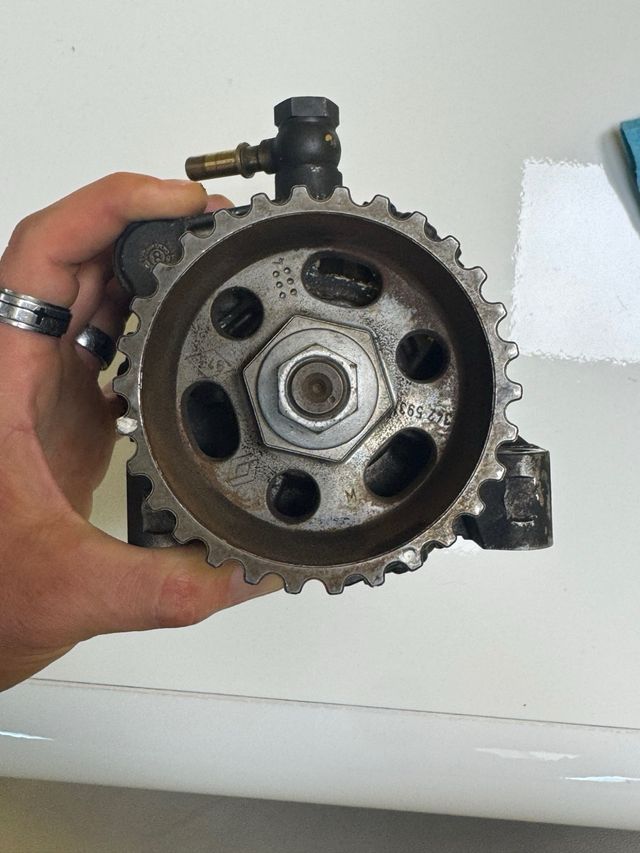 Bomba inyeccion diesel 1.5 dCi K9K