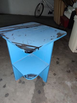 Mesita azul de madera MACIZA