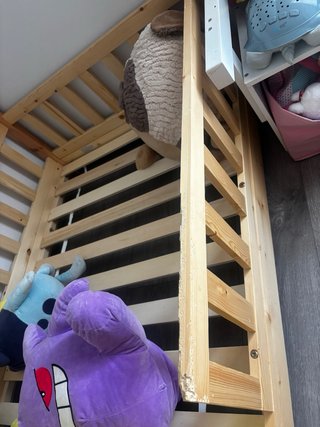 Cama Montessori infantil de madera