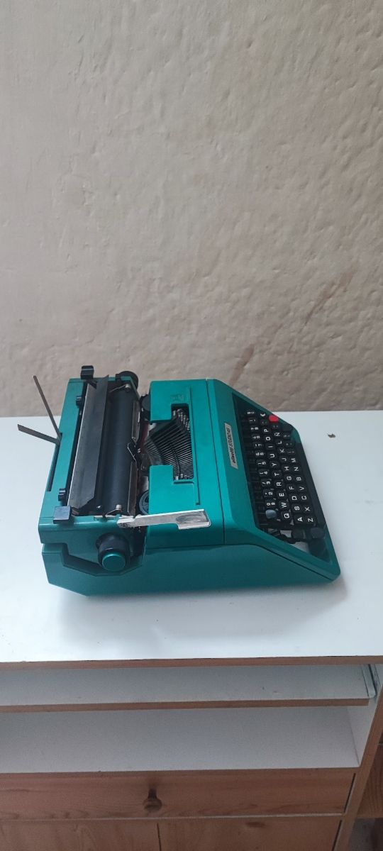 Olivetti Studio 45 - Máquina de escribir vintage