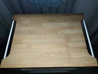 Mueble estantería madera-aluminio con ruedas