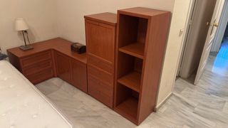Conjunto muebles dormitorio: mesita y aparador