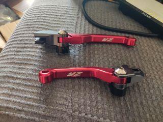 Manetas freno moto YZ rojas