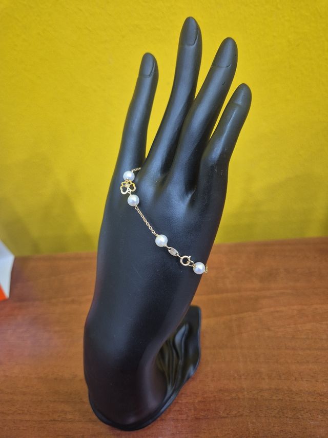 Pulsera oro 18k perlas y mariposa