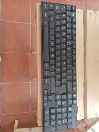 Teclado PC negro
