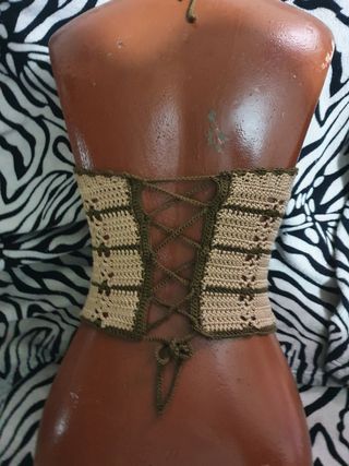 Top crochet beige y verde oliva - Talla única