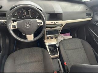 Opel Cabrio 2011