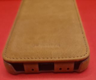 Funda Piel iPhone 13 - MELCKO