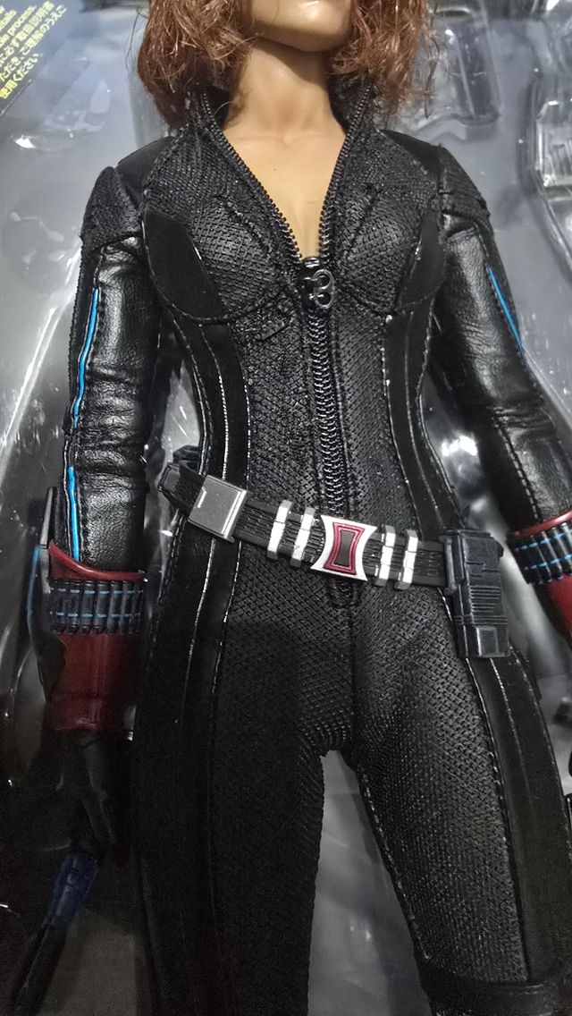 Hot Toys: Hawkeye & Black Widow