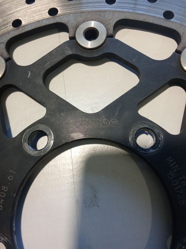 Discos freno Kawasaki 1400 valen para más modelos