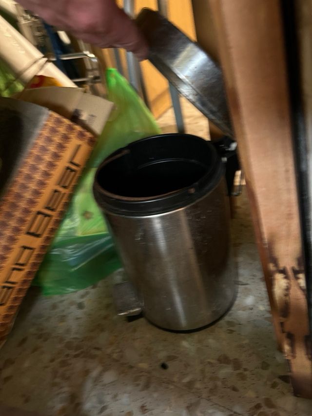 Papelera metálica - Baño