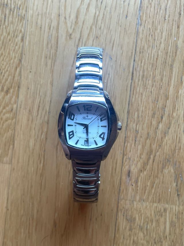Reloj Bassel cuarzo plata