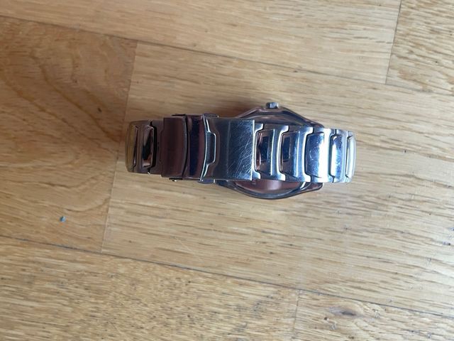 Reloj Bassel cuarzo plata