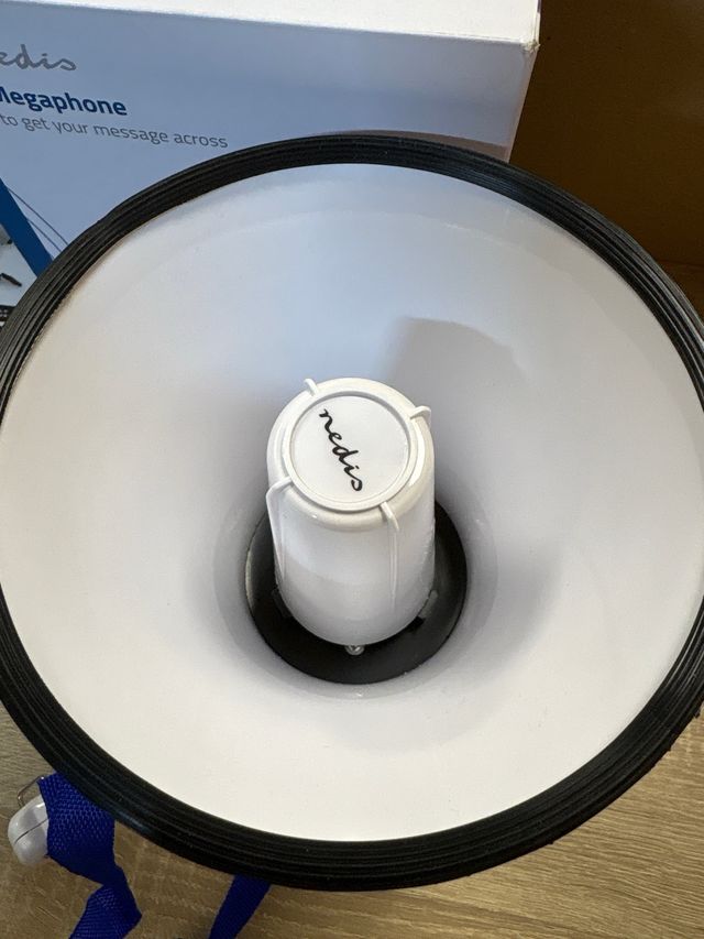 Megafono Nedis 10W con microfono