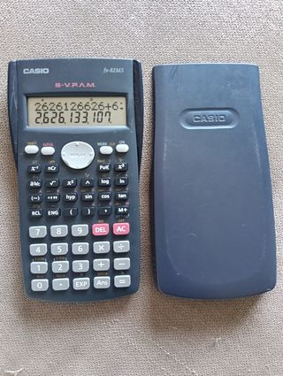 Calculadora Casio fx-82MS