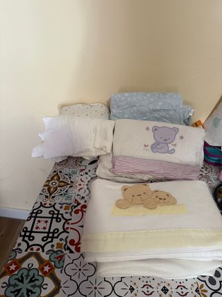 Sábanas cuna bebé - 3 piezas completas + 2 bajeras