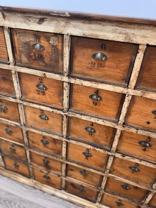 Mueble antiguo de farmacia 1850