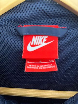 Chaqueta Nike Tech