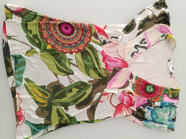 Camiseta Desigual multicolor