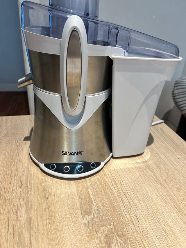 Extractor zumo Silvan EP-1166 - 600W  nuevo