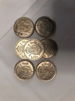 7 Monedas 5 Pesetas España de 1975.