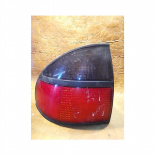 Piloto trasero Renault Laguna izq (1)