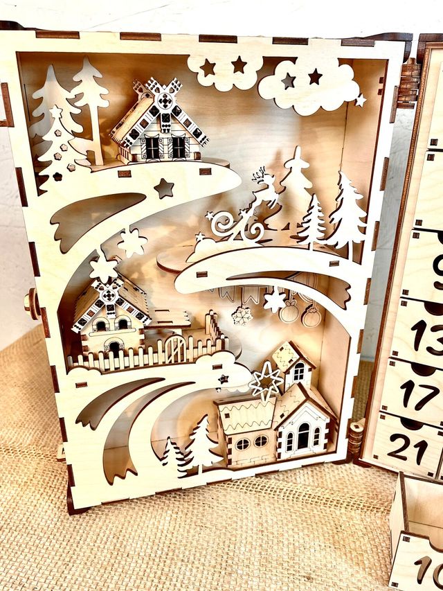 Calendario de adviento de madera, pueblo navideño
