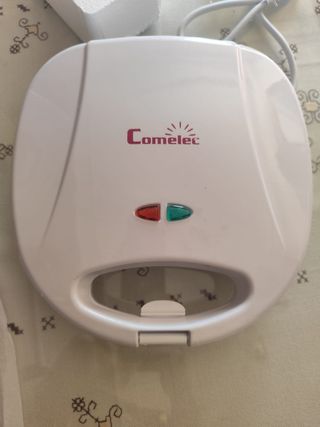 Sandwichera Comelec SA1204 - 750W