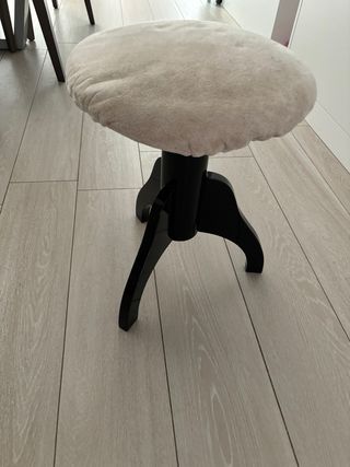 Asiento piano regulable en altura