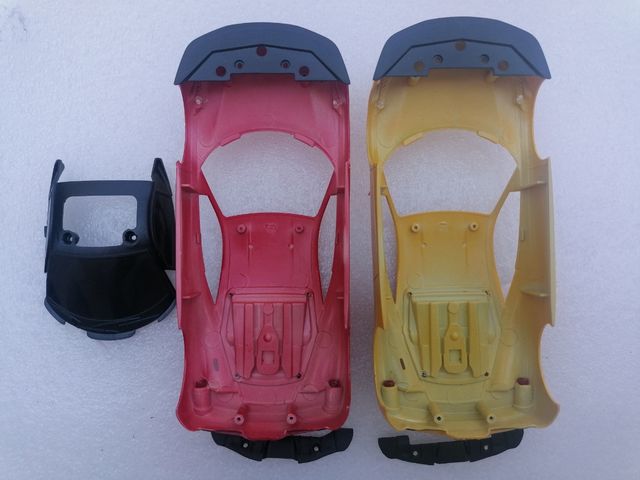 2 Carrocerías Ferrari 458 1:24.   Scalextric slot