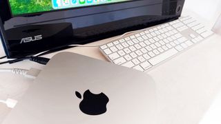 Mac Mini 2014 i5 2.6 Ghz Apple HD 1000 GB RAM 8 GB