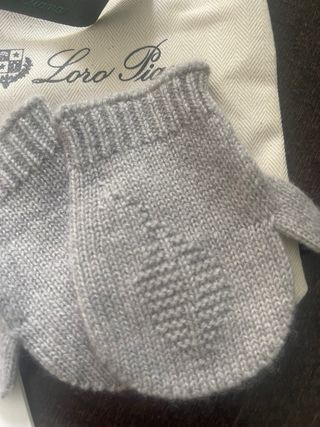 Muffole Loro Piana in puro cashmere 