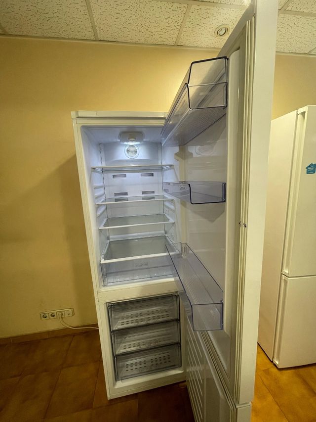 Nevera Beko Bajo Consumo 185×60