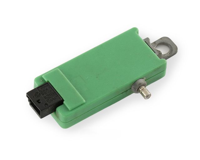 4B5035225B Amplificador de Antena AUDI/VW/SKODA