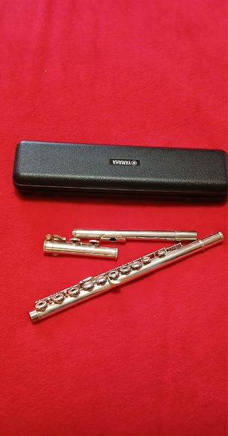 Flauta travesera Yamaha - Instrumento musical
