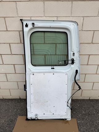 Puerta trasera izquierda Renault Master 2