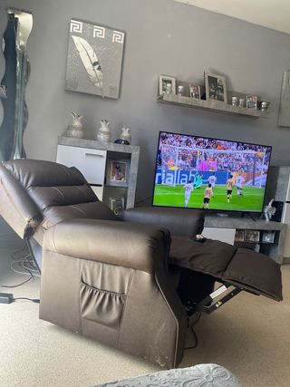 Sillón masaje eléctrico elevador marrón