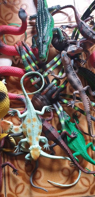 27 pezzi Animali giocattolo: serpenti & lucertole