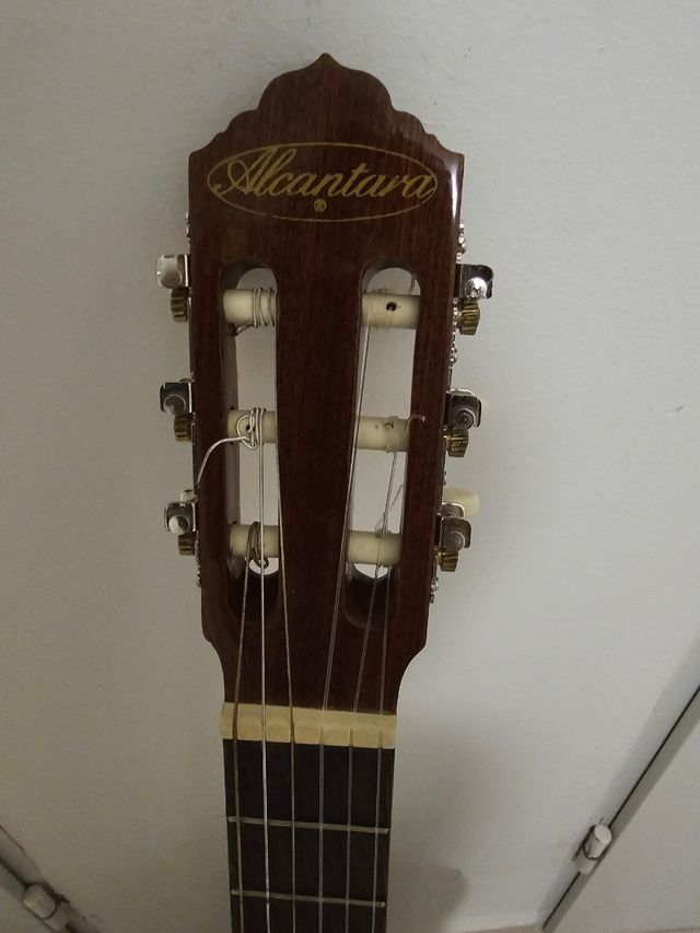 Guitarra clásica Alcántara