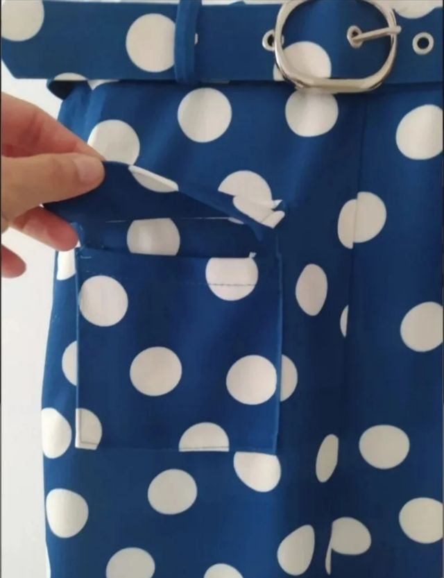 Conjunto falda lunares - blusa blanca