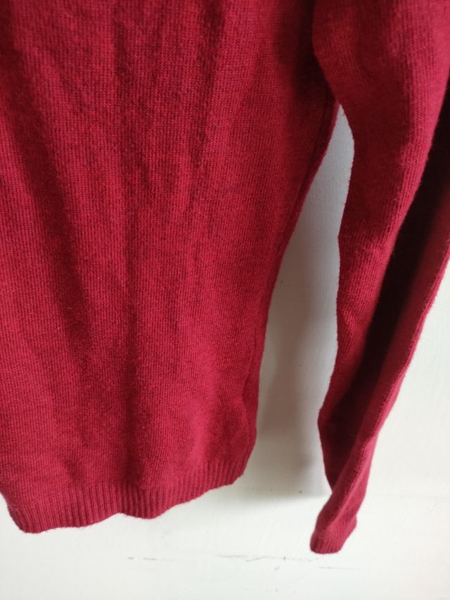 Maglione rosso dolcevita