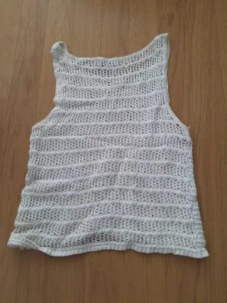 Top Stradivarius blanco talla S crochet