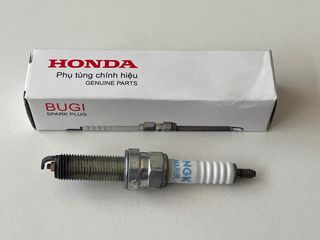 Bujía Honda NGK LMAR8L9 usada
