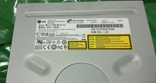 DVD grabador LG
Lector de tarjetas
Caja PC